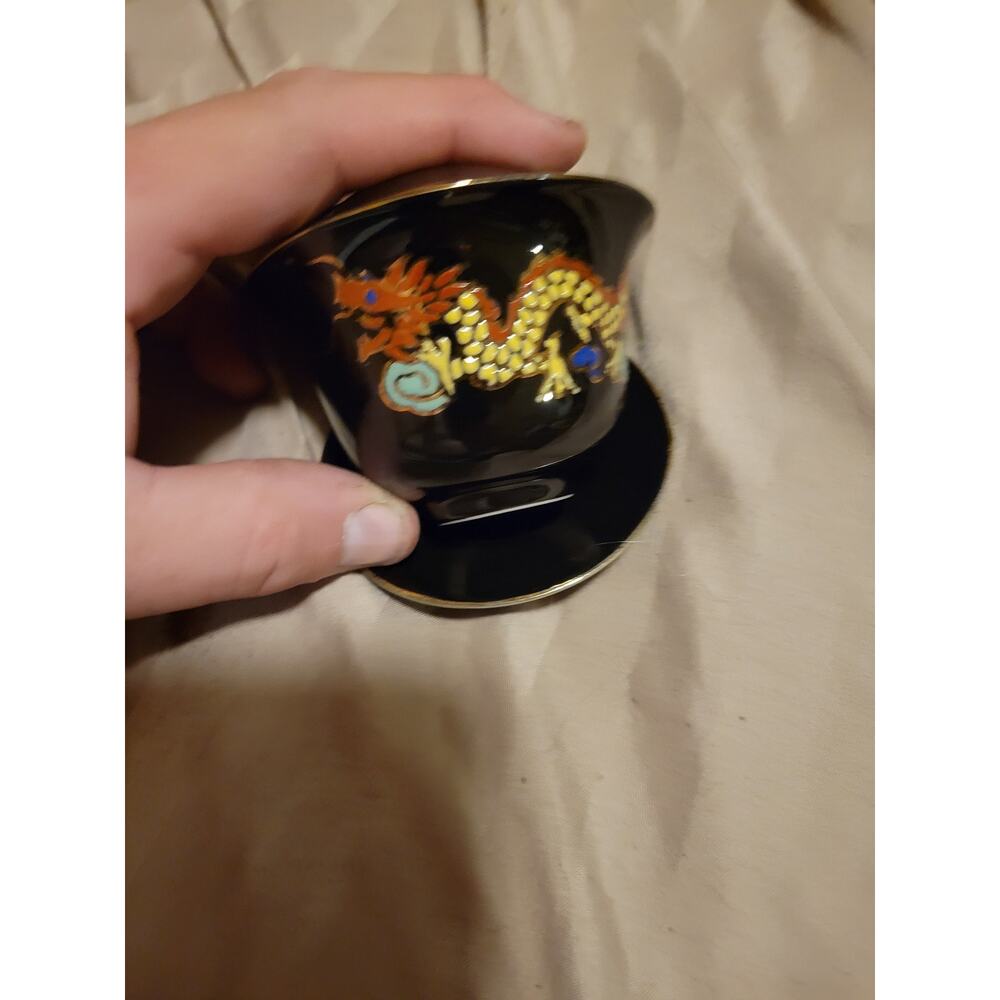 Chinese cobalt porcelain covered tea cup